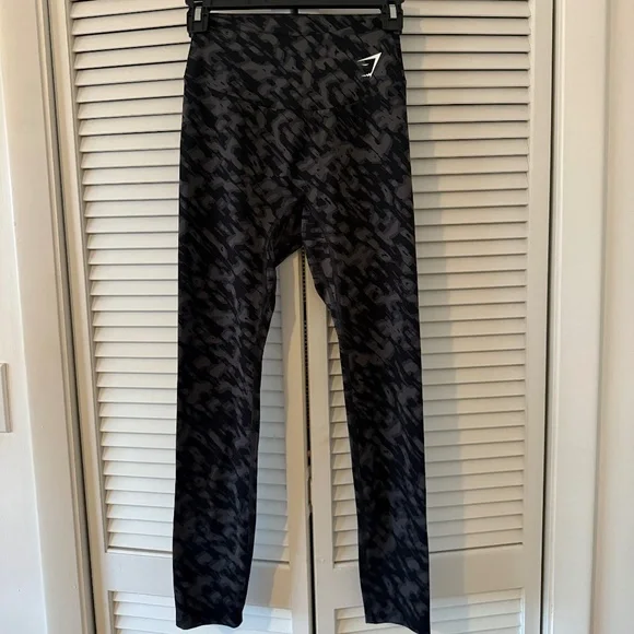 Gymshark Black Camo Seamless Leggings - Picture 1 of 2